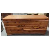 LANE CEDAR CHEST - ALTA VISTA, VA -