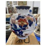 10" ASIAN DESIGN VASE