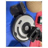 iROBOT RUMBA VACUUM ROBOT WITH DOCK -