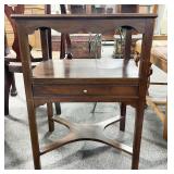 MAHOGANY SINGLE DRAWER END TABLE - 20" X 16" X 27"