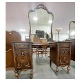 DEPRESSION ERA MAHOGANY VANITY W/MIRROR -