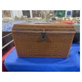 SEWING BASKET WITH SEWING NOTIONS