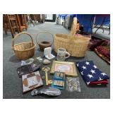 HOUSEHOLD ITEMS: 3 BASKETS, NYLON FLAG, PICTURE