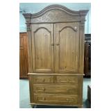 CONTEMPORARY PINE ENTERTAINMENT CABINET -