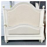 QUEEN SIZE CONTEMPORARY BED FRAME WITH PADDED