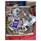 1 PARTIAL BOX OF ASSORTED SPORTS TRADING CARDS
