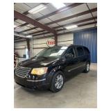 2010 Chrysler TOWN & COUNTRY TOURING