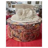 LOUISE GREEN EASTER SUNDAY HAT WITH HAT BOX.