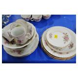 22 PC ASSORTED CERAMIC DINNERWARE.
