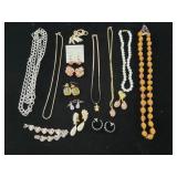COSTUME JEWELRY: NECKLACES, EARRINGS, ETC..
