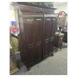 WOOTEN STYLE MAHOGANY DESK - 51" X 21" X 68"