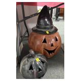 2 OUTDOOR PUMKIN DECORATIONS.