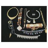 COSTUME JEWELRY: NECKLACES, EARRINGS, ETC..
