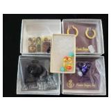 4 PAIRS OF COSTUME JEWELRY EARRINGS AND.