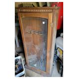 12 GUN WOOD AND GLASS DOOR GUN CABINET
