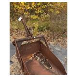 ANTIQUE POND SCOOP