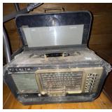 ZENITH ANTIQUE TABLE TOP RADIO