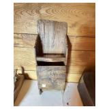 WALL HANGING BOX W/HAND TOWEL ROD