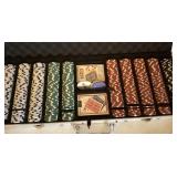 POKER CHIPS AND CARDS IN CASE