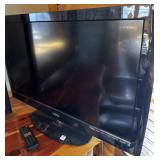 VIZIO MODEL: M370NV - 37" FLAT SCREEN TV - WITH