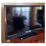 VIZIO MODEL: VL47OM - 47" FLAT SCREEN TV -