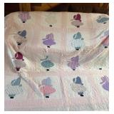 QUEEN SIZE MACHINE MADE SUN BONNET GIRL QUILT