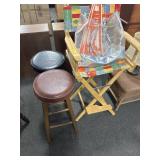 DIRECTORS CHAIR, UT PENNANTS AND 2 BAR STOOLS