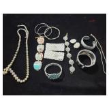 ASSORTED COSTUME JEWLERY