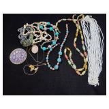 ASSORTED COSTUME JEWLERY