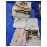 ASSORTED PLACEMATS, NAPKINS