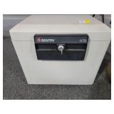 SENTRY 1170 SAFE WITH KEY