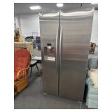 SAMSUNG SIDE BY SIDE REFRIGERATOR/FREEZER -