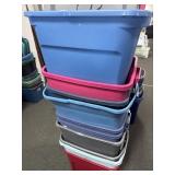 10 PLASTIC TOTES W/LIDS