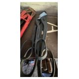 SMALL BOLT CUTTER AND 2 TIN SNIPS