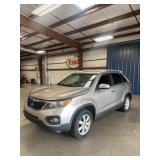 2013 Kia SORENTO LX