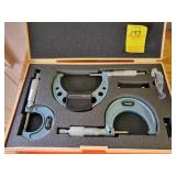 MITUTOYO MICROMETER SET