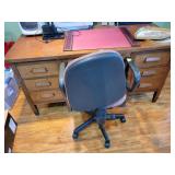 OAK OFFICE DESK WITH ROLLING CHAIR