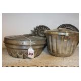 (4) TIN MOLDS (4) TIN MOLDS