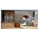 VARIOUS CANDLEHOLDERS, CLEAR GLASS PLATE VARIOUS CANDLEHOLDERS, CLEAR GLASS PLATE