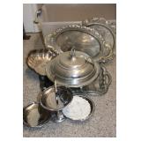 TOTE OF CHROMEWARE & SILVER PLATE PIECES TOTE OF CHROMEWARE & SILVER PLATE PIECES