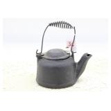 WAGNER WARE SIDNEY 0 MINITURE TEA KETTLE WAGNER WARE SIDNEY 0 MINITURE TEA KETTLE