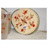JEWEL TEA TIN, TUMBLERS & TRIVETS JEWEL TEA TIN, TUMBLERS & TRIVETS