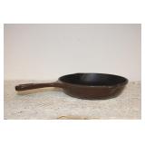 LECREUSET #20 CAST IRON SKILLET LECREUSET #20 CAST IRON SKILLET