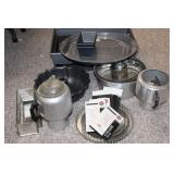 VARIETY OF BAKING PANS AND MOLDS VARIETY OF BAKING PANS AND MOLDS