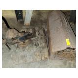 METAL TOOL BOX AND BENCH VISE