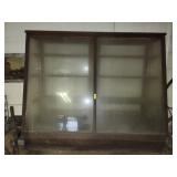 OAK COUNTRY STORE SHOWCASE