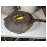 CAST IRON CHICKEN FRYER W/LID - #8