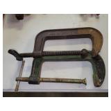 BOX OF ASSORTED "C" CLAMPS