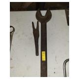 2 WEDGE WRENCHES