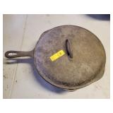 #8 CAST IRON CHICKEN FRYER WITH LID